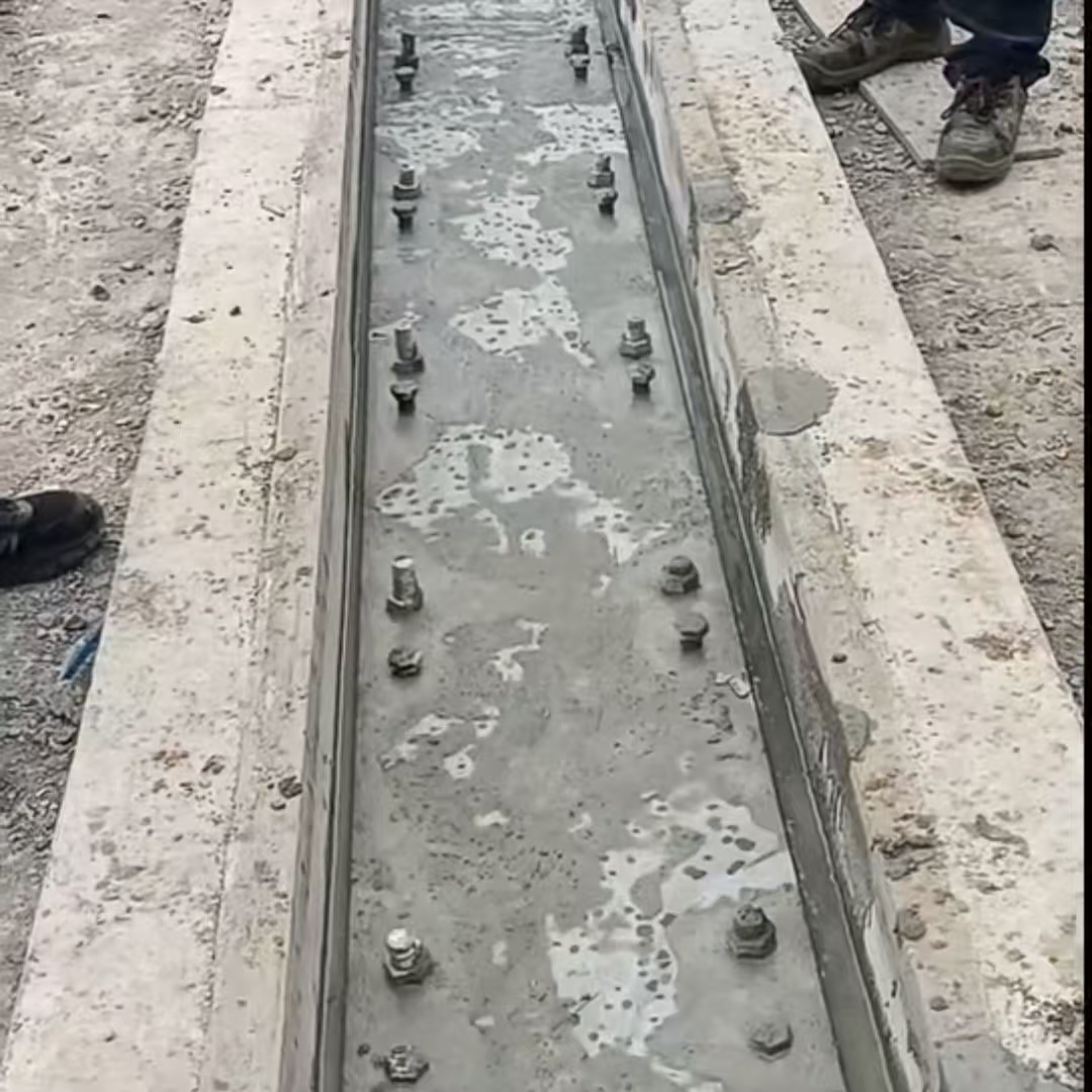 建始港口码头起重机龙门吊重型机械设备稳固用早强快凝轨道胶泥