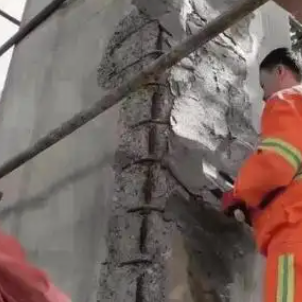 建始梁板柱楼梯空洞蜂窝剥落露筋等表面破损修补用高强聚合物修补砂浆